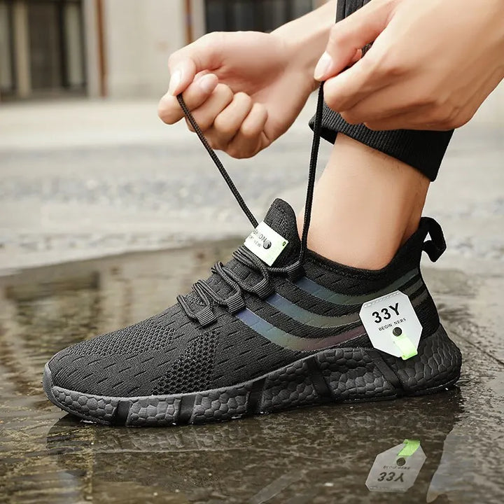 Men’s Lightweight Breathable Running Shoes