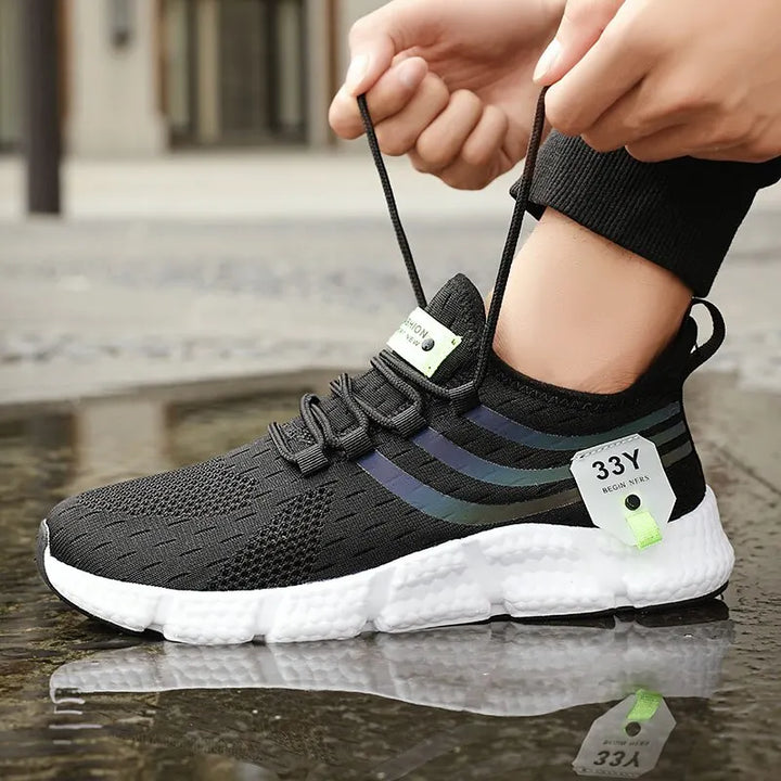 Men’s Lightweight Breathable Running Shoes